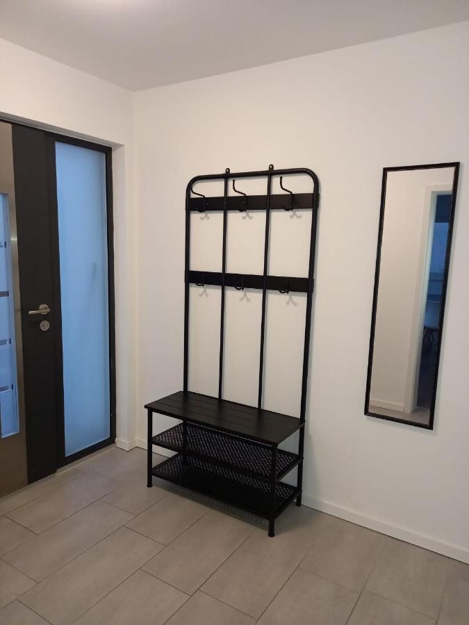 Neubau Appartement Mit Terasse, Privater Eingang,Parkplatz,Kueche Fuerth Exterior photo