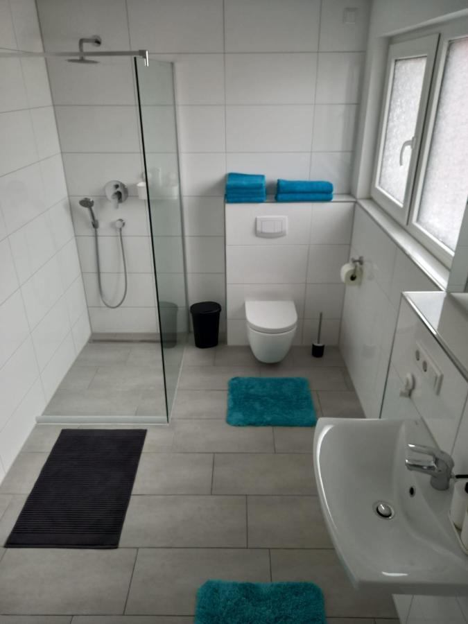 Neubau Appartement Mit Terasse, Privater Eingang,Parkplatz,Kueche Fuerth Exterior photo